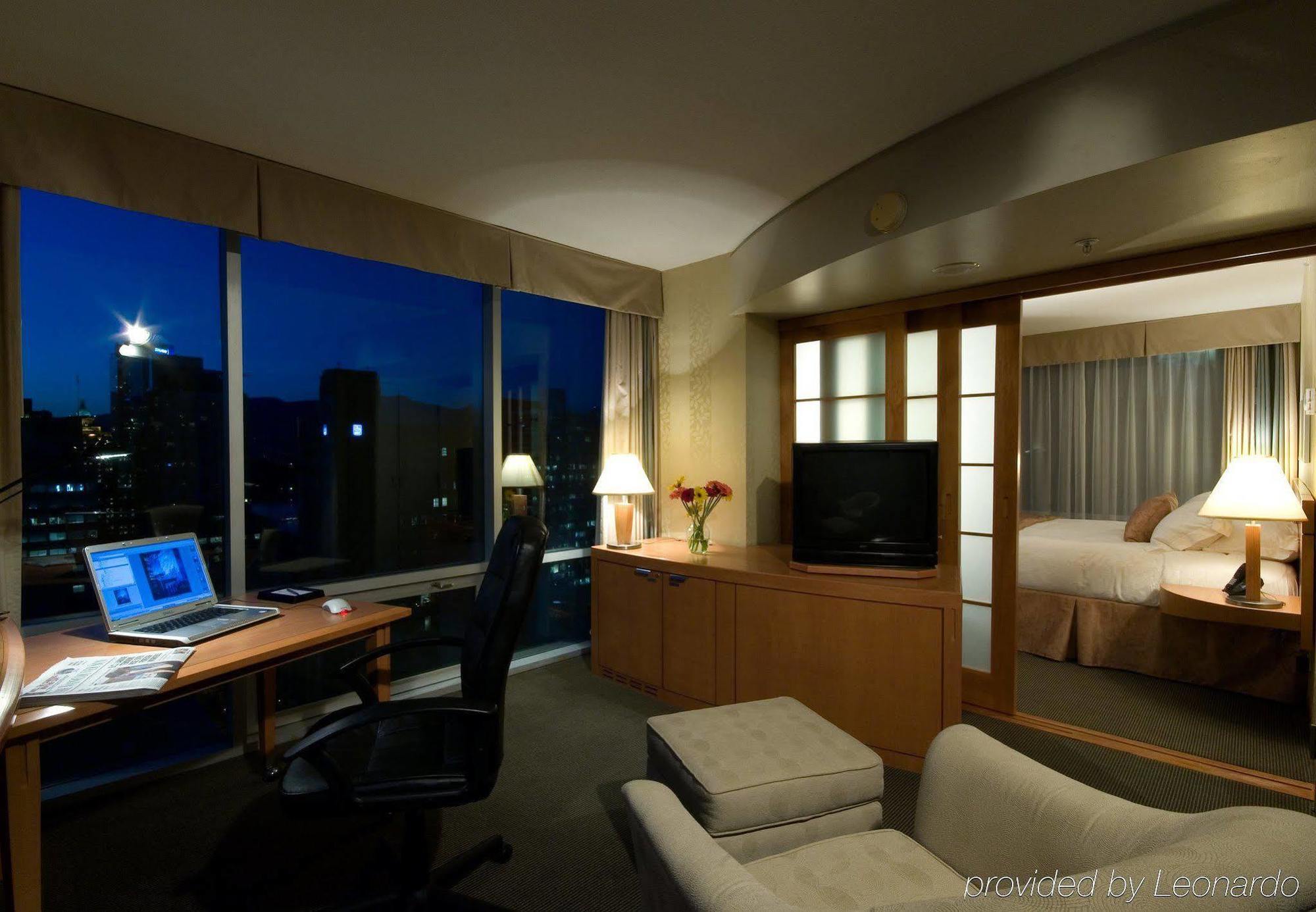 Delta Hotels By Marriott Vancouver Downtown Suites Ruang foto